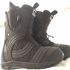 Women’s Burton Emerald Snowboard Boots Size 7.5